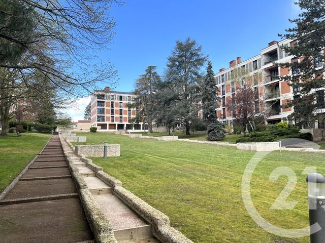 Appartement 3 pièces à louer - 3 pièces - 60.02 m2 - AVON - 77 - ILE-DE-FRANCE - Century 21 Agence Babut