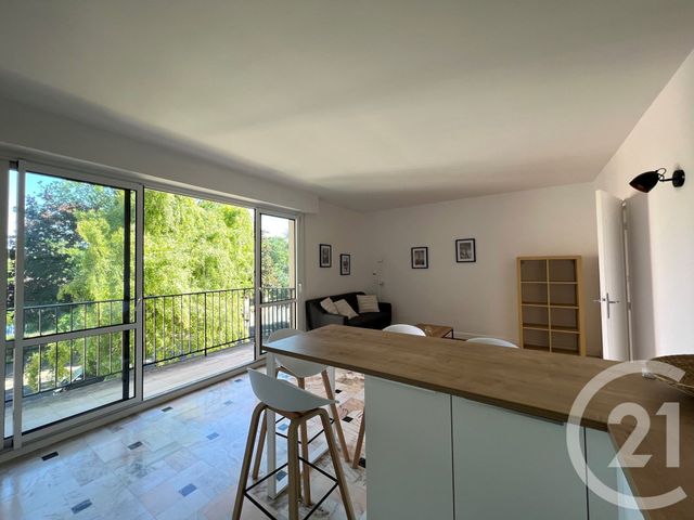 Appartement 3 pièces à louer - 3 pièces - 60.02 m2 - AVON - 77 - ILE-DE-FRANCE - Century 21 Agence Babut