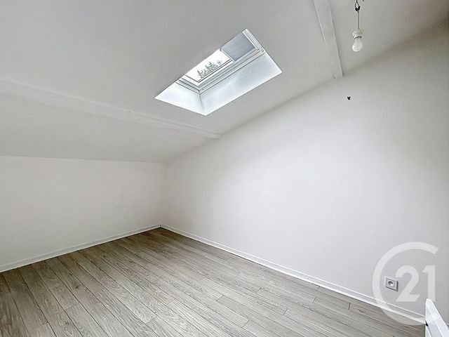Appartement T3 à louer - 3 pièces - 53.57 m2 - THOMERY - 77 - ILE-DE-FRANCE - Century 21 Agence Babut
