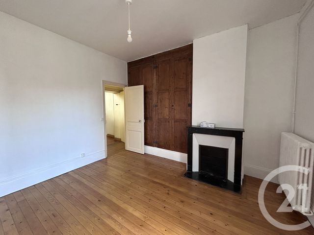 Appartement 3 pièces à louer - 3 pièces - 62.94 m2 - FONTAINEBLEAU - 77 - ILE-DE-FRANCE - Century 21 Agence Babut