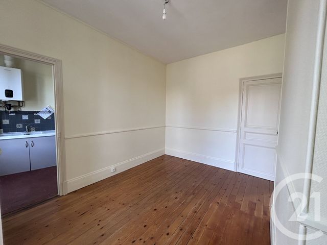Appartement 3 pièces à louer - 3 pièces - 62.94 m2 - FONTAINEBLEAU - 77 - ILE-DE-FRANCE - Century 21 Agence Babut
