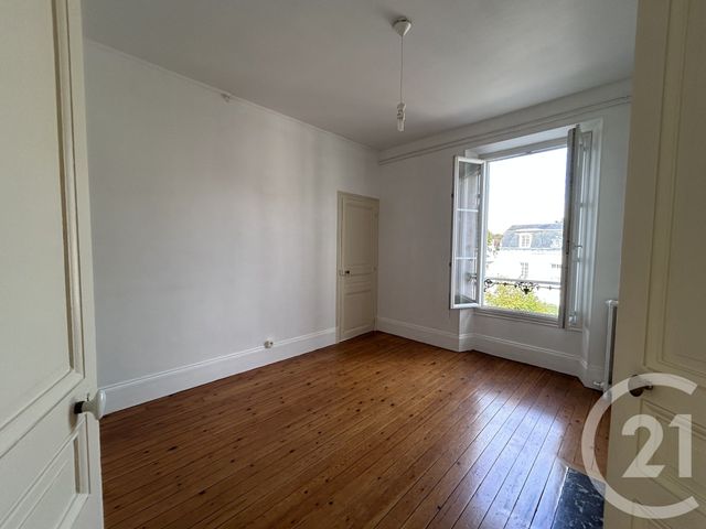Appartement 3 pièces à louer - 3 pièces - 62.94 m2 - FONTAINEBLEAU - 77 - ILE-DE-FRANCE - Century 21 Agence Babut