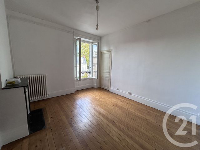 Appartement 3 pièces à louer - 3 pièces - 62.94 m2 - FONTAINEBLEAU - 77 - ILE-DE-FRANCE - Century 21 Agence Babut