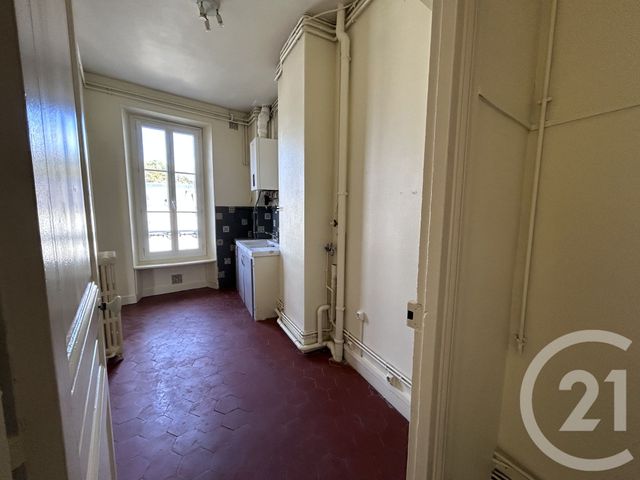 Appartement 3 pièces à louer - 3 pièces - 62.94 m2 - FONTAINEBLEAU - 77 - ILE-DE-FRANCE - Century 21 Agence Babut