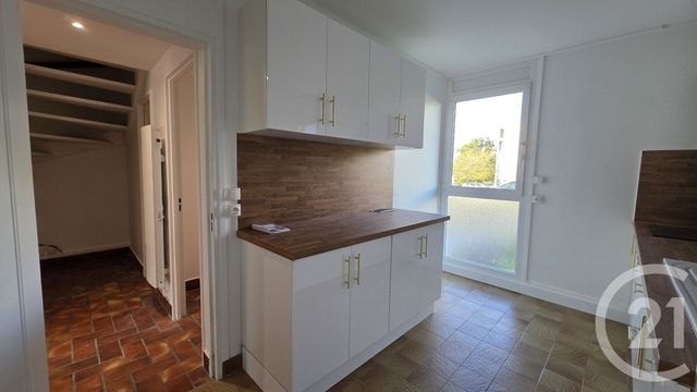 maison à louer - 5 pièces - 89.32 m2 - AVON - 77 - ILE-DE-FRANCE - Century 21 Agence Babut